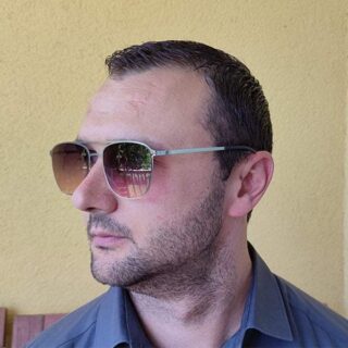 Слънчеви очила Newport в сребърно