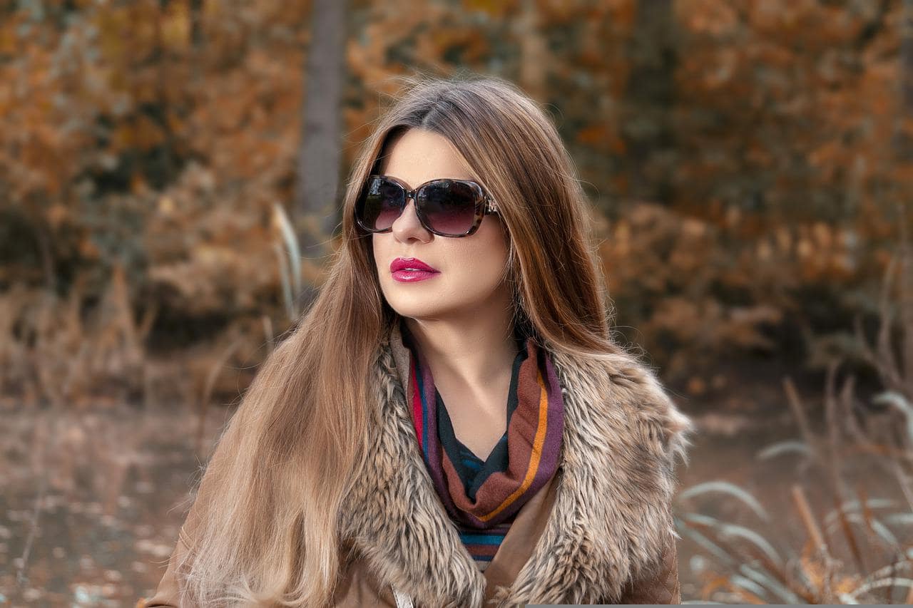 8 причини да носите слънчеви очила през есента